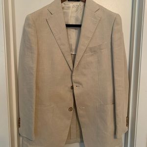 Suitsupply Havana Suit. 38.